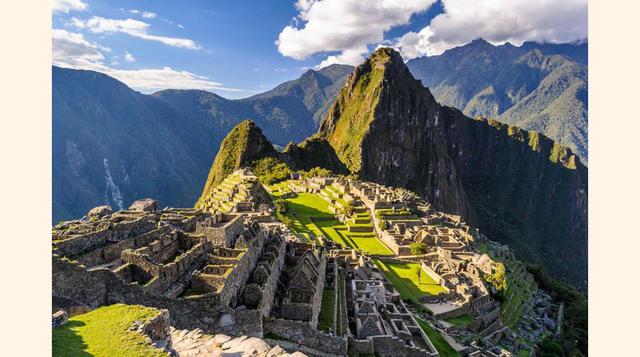 Machu Picchu, Perú; Este imperio inca impresionante fue construido encima de las montañas de los Andes.