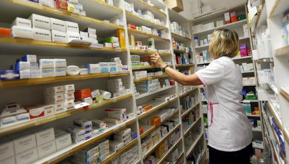El objetivo es que todas las farmacias vendan medicamentos genéricos. (Foto: Reuters)