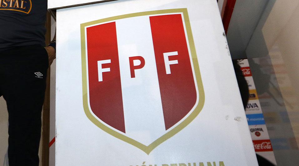 FIFA lanza última advertencia al Congreso de la República. (Foto: El Comercio)