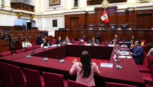 Los representantes de las diversas agrupaciones se excusaron de asistir a la Comisión de Constitución. (Foto: Congreso)
