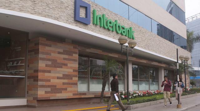 Foto 3 | Lunes 21. Indecopi sancionó con multa de S/ 76,950 a "Interbank por afectar a consumidores":http://gestion.pe/empresas/indecopi-sanciona-multa-s-76950-interbank-afectar-consumidores-2198205. La afectación se dio debido a la caída no for