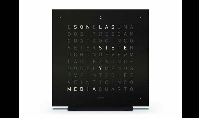 Foto 4 | ¿Qué hora tienes?. Si eres más de letras que de números, Qlocktwo Touch te dirá la hora con todas las palabras. Un reloj con un premiado diseño que puedes lucir en distintos colores y el idioma que prefieras: del chino al catalán. (Foto: emprende