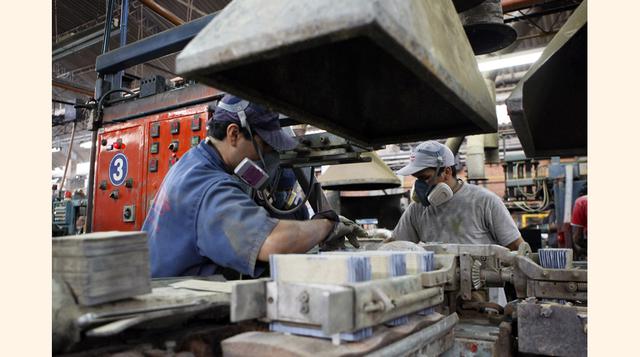 Es la primera y única marca en el Perú que fabrica baterías de Libre Mantenimiento 100% selladas. (Foto: Manuel Melgar)