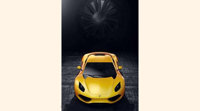 Tiene llantas de 19 pulgadas.  Su chasis está hecho de acero, con la carrocería hecha de fibra de carbono y kevlar.(Foto: Megaricos)