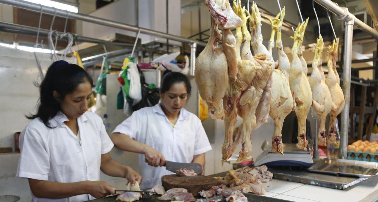 Los peruanos consumen, en promedio, más de 50 kg de pollo al año. (Foto: Manuel Melgar/GEC)