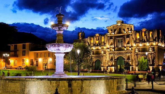 Cajamarca tiene una historia que se remonta al período prehispánico, cuando era un centro administrativo de suma relevancia en el imperio incaico