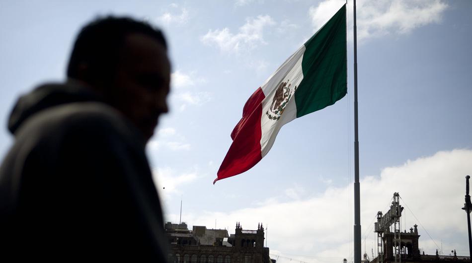 Si bien sigue habiendo mucha pobreza en México, el país en su conjunto ahora se encuentra firmemente dentro de los niveles de lo que el Banco Mundial llama países de ingreso mediano alto.