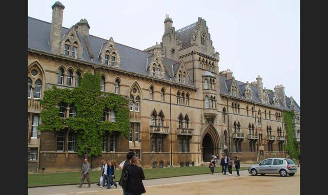 FOTO 09 | Universidad de Chicago, Estados Unidos. Número de estudiantes: 13,525. Porcentaje de estudiantes internacionales: 25%. Proporción entre hombres y mujeres: 44/56