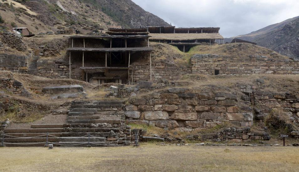 FOTO 1 | "Los arqueólogos tendrán trabajo durante muchos años explorando el mundo chavín, del cual solo hemos raspado la superficie con estos descubrimientos", comento Rick, quien dirige esta investigación. (Foto: Andina)