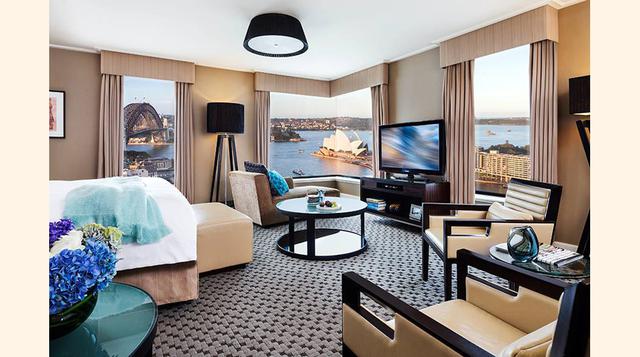 Four Seasons Hotel Sydney, Australia. Este hotel tiene todo lo que un verdadero alojamiento cinco estrellas debe tener. Las impresionantes vistas desde todas las instalaciones son un elemento único, sin dejar a un lado la comodidad de las habitaciones y e