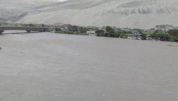 Río Ocoña de Arequipa aumentó caudal.