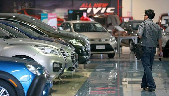 Las ventas de vehículos nuevos en el país ya registran seis meses de caída continua tras la aplicación del ISC al sector automotor. (Foto: GEC)