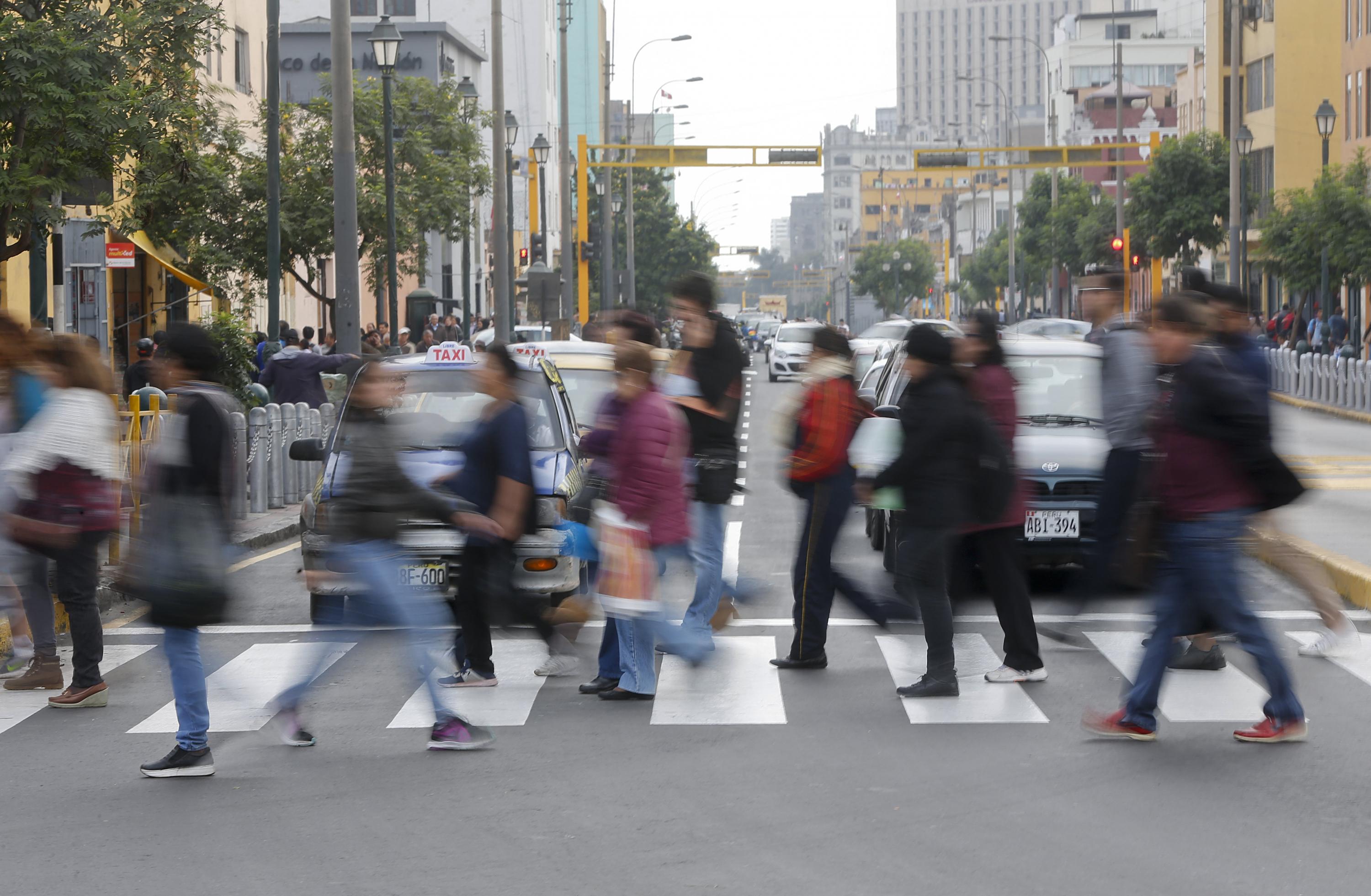 Desaprobación. Encuesta Pulso Perú mostró que el Gobierno está desaprobado en todas sus acciones para impulsar la economía. (Foto: Manuel Melgar)
