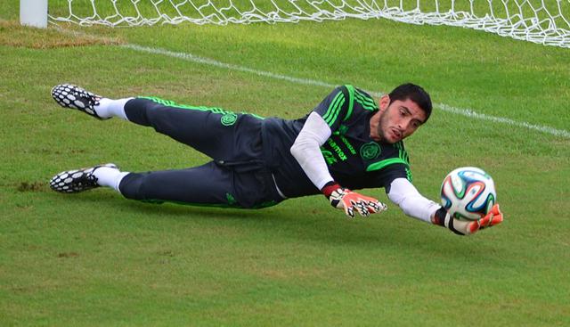 José de Jesús Corona |Miguel Herrera mandaría al arco a José de Jesús Corona, portero del Cruz Azul. Transfermarkt.es estima que el precio de este guardameta azteca está más de 2 millones y medio dólares. (AFP)