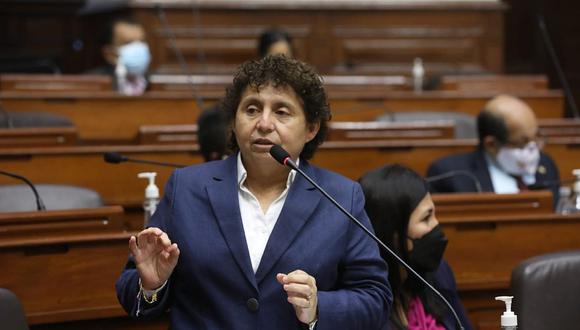 Susel Paredes dijo que Pedro Castillo no reconoce errores si mantiene a sus ministros cuestionados. (Foto: Congreso)