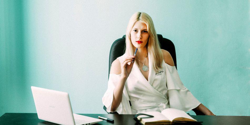 Con esta prenda te verás súper sofisticada y elegante como también relajada y a la moda, todo depende de cómo la combines. (Foto: Pixabay)