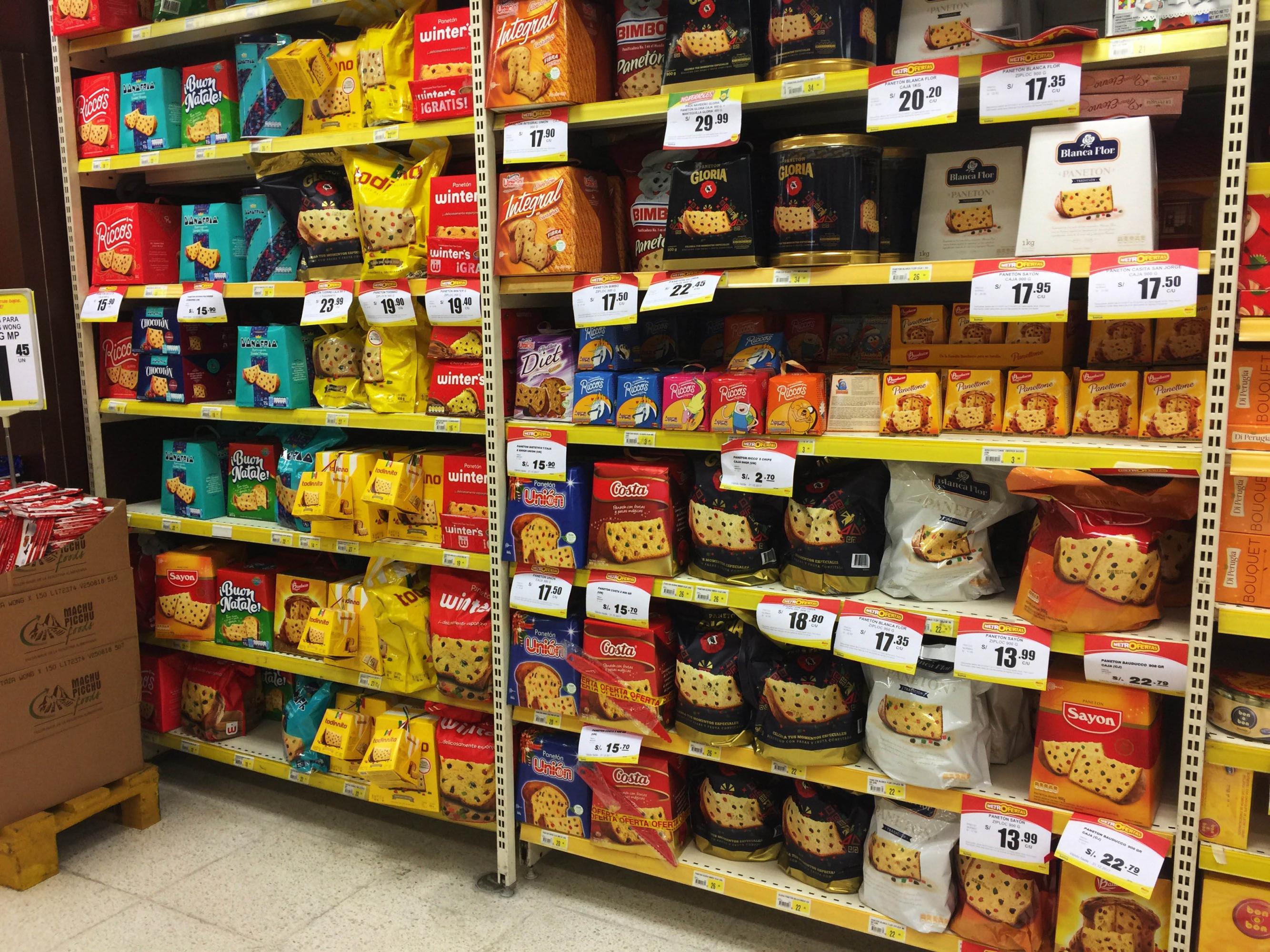 Competidores. En el mercado de panetones participan en el país alrededor de 60 marcas comerciales. (Foto: Diana Chávez).