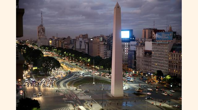 Argentina y Brasil están entre las naciones más caras de América Latina para el uso de teléfono celular, con tarifas de prepago de US$ 0.77 y US$ 0.65 por minuto, respectivamente, (ajustadas al poder de compra local).  (Foto: Getty)