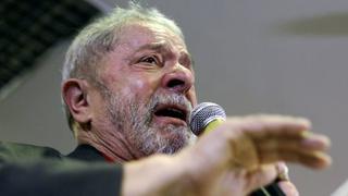 Policía brasileña busca que se presenten más cargos contra Lula en caso de sobornos