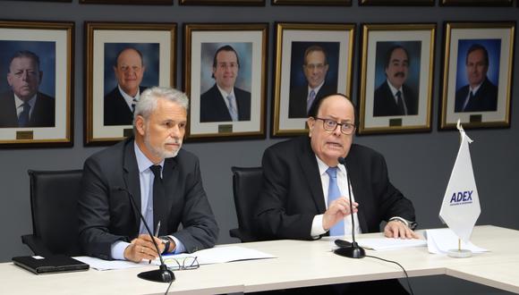Julio Velarde confía en capacidad del país en revertir la actual recesión. Foto: Adex.