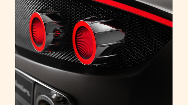 Este bólido es capaz de alcanzar los 100 km/h en 3.7 segundos, y acelerar a una velocidad máxima de 322 km/h. (Foto: Megaricos)