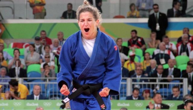 FOTO 10 | Paula Pareto (ARG, judo)
Le dicen 'peque' por su tamaño. Pero la judoca Paula Pareto es toda una doctora y toda una campeona olímpica, la primera mujer argentina en serlo desde que en Río 2016 se impuso en la categoría menor, -48 kilos, la misma en la que había sido bronce en Pekín 2008. En Juegos Panamericanos suma ya tres medallas, sucesivamente bronce, oro y plata en las tres últimas ediciones. En los últimos campeonatos del mundo fue tercera, pero la única americana entre las ocho mejores. Compite el 8 de agosto. (Foto: Difusión)