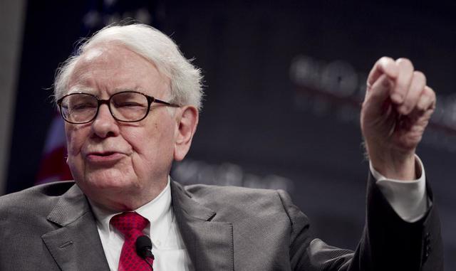 La guía de Warren Buffett. Este texto cambió no sólo su filosofía de inversión, sino también el curso de su vida. Buffett aplicó a la Escuela de Negocios de Columbia en donde Graham era profesor. Ahí se conocieron en persona. Después, Graham lo contrató e