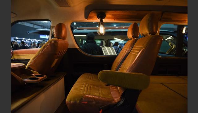 FOTO 12 | Toyota HiAce de Craftplus. La cultura "Brooklyn" de la costa este de Estados Unidos inspiró este cambio de imagen de la furgoneta HiAce de Toyota. Fotógrafo: Noriko Hayashi / Bloomberg