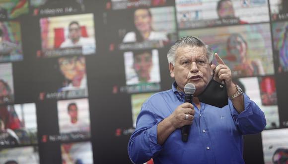 César Acuña aseguró que cumplieron con todos los protocolos durante actividad de campaña en la que la Policía Nacional intervino un local partidario. (Foto: Grupo El Comercio)