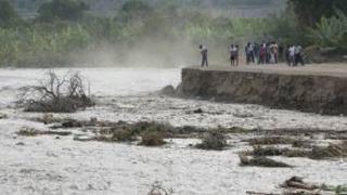 Lluvias: Desborde del río Mala afecta a 180 agricultores al sur de Lima