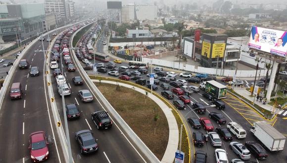 Gran congestión vehicular en el Óvalo Monitor luego de inaugurado el bypass. Foto: Anthony Niño de Guzmán/GEC