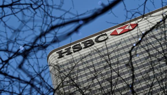 En Hong Kong, el título del banco británico HSBC alcanzó su nivel más bajo en 25 años. (Foto: Reuters)