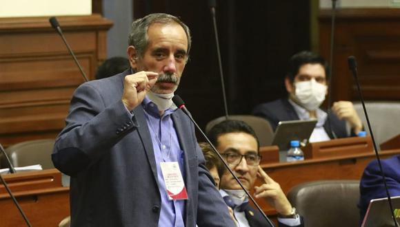 Ricardo Burga, vocero alterno de Acción Popular, dijo que "no hay coincidencias" respecto a la revelación de chats sobre un "gabinete transitorio". (Foto: Congreso)