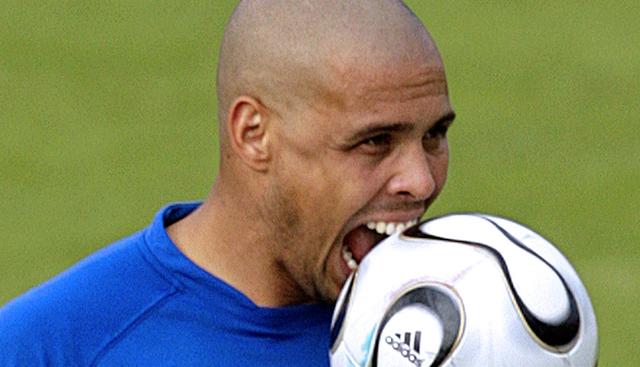 El Fenómeno Ronaldo, quien llegó del Inter de Milán en 2002 por 50.4 millones de dólares. (Foto: AFP)