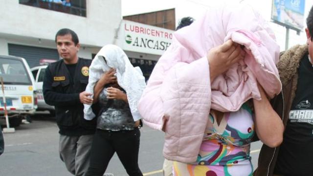 La UNODC define al secuestro como al hecho de detener ilícitamente a una persona o varias personas en contra de su voluntad con la finalidad de exigir por su liberación  un provecho ilícito o cualquier utilidad de tipo económico u otro beneficio de orden 