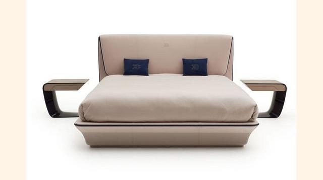 La colección Home de Bugatti incluye un esquema de colores de dos tonos, o la famosa parrilla delantera en forma de herradura del súper coche que también está presente de alguna manera en estas nuevas piezas.  Los marcos vienen en fibra de carbono,  el mi