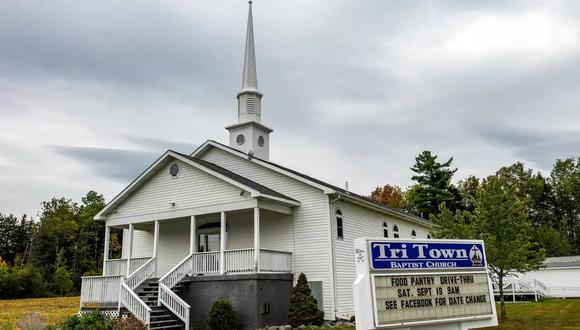La iglesia baptista de Tri-Town, en East Millinocket, Maine, donde se celebró un casamiento en agosto que terminó con al menos 177 infectados y siete muertos. (Foto: AFP)