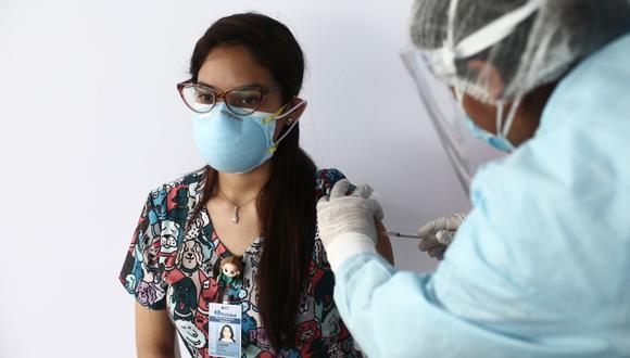 El ministro de Salud señaló que Pfizer enviará vacunas al Perú durante los siguientes meses. (Foto: GEC)