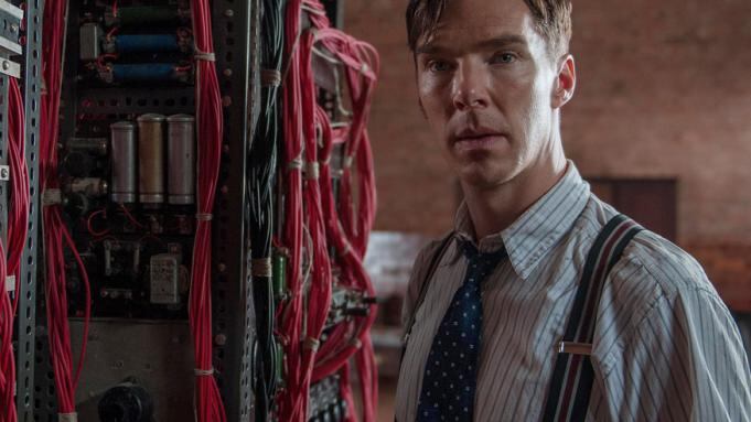 En el 2014, la biografía de Alan Turning fue llevada al cine con la película "El código enigma", donde Benedict Cumberbatch interpreta al ciéntifico.