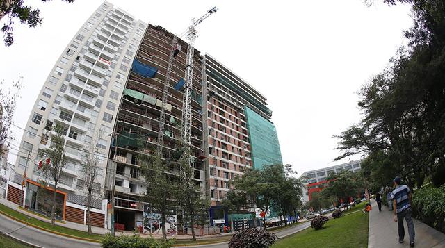 6. En el primer bimestre del presente año, las empresas encuestadas sostienen que las ventas en ese periodo serán similares a las de igual periodo del 2016. Los proveedores y promotores inmobiliarios se muestran más confiados en un desempeño positivo en u