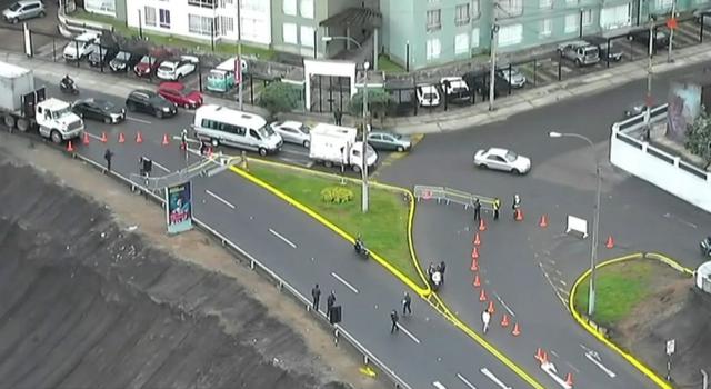 El congestionamiento vehicular se registra en las vías aledañas a la Costa Verde. (Foto: Captura/TV Perú)