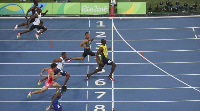 Sin embargo, no son las medallas las que llenan los bolsillos de Bolt. Solo por participar, las empresas le otorgan bonos de aparición que pueden ascender a hasta US$ 400,000. (Foto: Reuters)