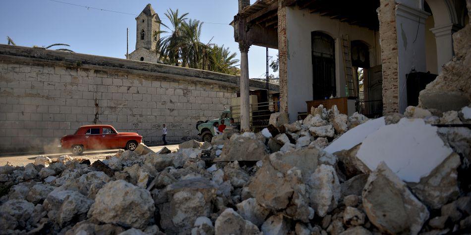 Imagen de las consecuencias del paso de un tornado por La Habana, Cuba, en enero de 2019 (Foto: AFP)