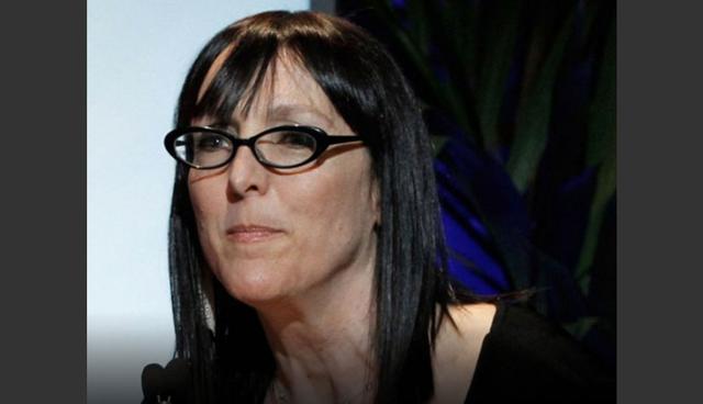 FOTO 6 |  Lynda Weinman.  La diseñadora web Lynda Weinman tomó el camino lento hacia el éxito en los negocios. Antes de abrir su empresa de desarrollo de páginas web en 1995, trabajó en el departamento de efectos especiales de algunos hits de Hollywood como Robocop 2 y Bill & Ted's Excellent Adventure. A los 42 años de edad, Weinman lanzó Lynda.com adelantándose al boom de Internet y ha estado cosechando sus frutos desde entonces. En 2015, la compañía fue adquirida por la gigantesca plataforma LinkedIn por la cantidad de $1.5 mil millones de dólares.   (Foto: Getty)