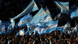 La puja de Argentina con acreedores por la deuda no termina el ‘Día D’