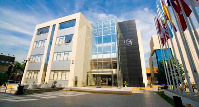 FOTO 8 | 8. Universidad San Ignacio de Loyola (Lima): Se reconoció la acreditación que entregó Icacit a Ingeniería Informática y de Sistemas. (Foto: USIL)