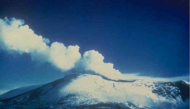 Una erupción del volcán Nevado del Ruiz, en Colombia, llevó a la trágica muerte de 24,000 personas, el 13 de noviembre de 1985.  (Foto: Wikipedia Creative Commons)