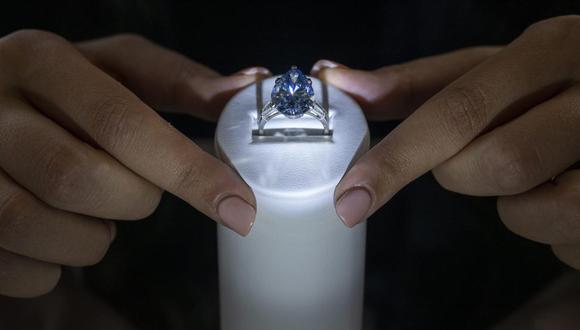 El anillo 'Laguna Blu', una de las joyas más caras de la casa italiana Bulgari. (Foto: EFE)