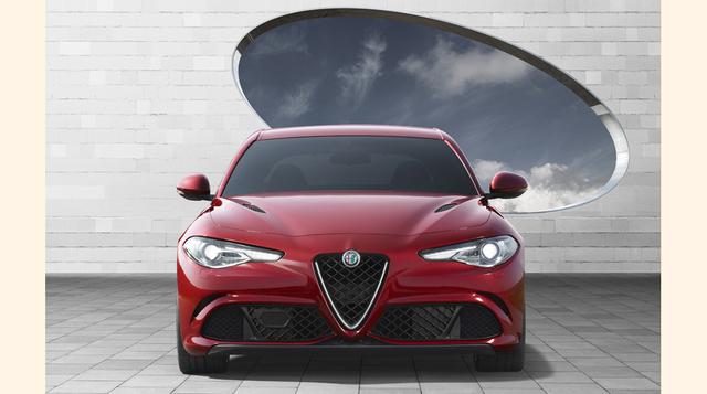 Alfa Romeo ha anunciado que el Giulia saldrá oficialmente al mercado en el primer trimestre del 2016. No obstante, la marca también tiene programada la exhibición de este modelo al público durante el próximo Salón del Automóvil de Frankfurt. (Foto: Alfa R