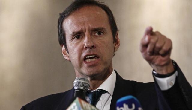 FOTO 4 | 4. "La gerontocracia que sigue gobernando Cuba exportó su régimen a Venezuela y lo ha mantenido en 20 años", Quiroga. El exmandatario boliviano acusó a Cuba de haber llevado su sistema a Venezuela, Nicaragua y Bolivia y pidió a los jóvenes unirse para evitarlo. (Foto: Difusión)